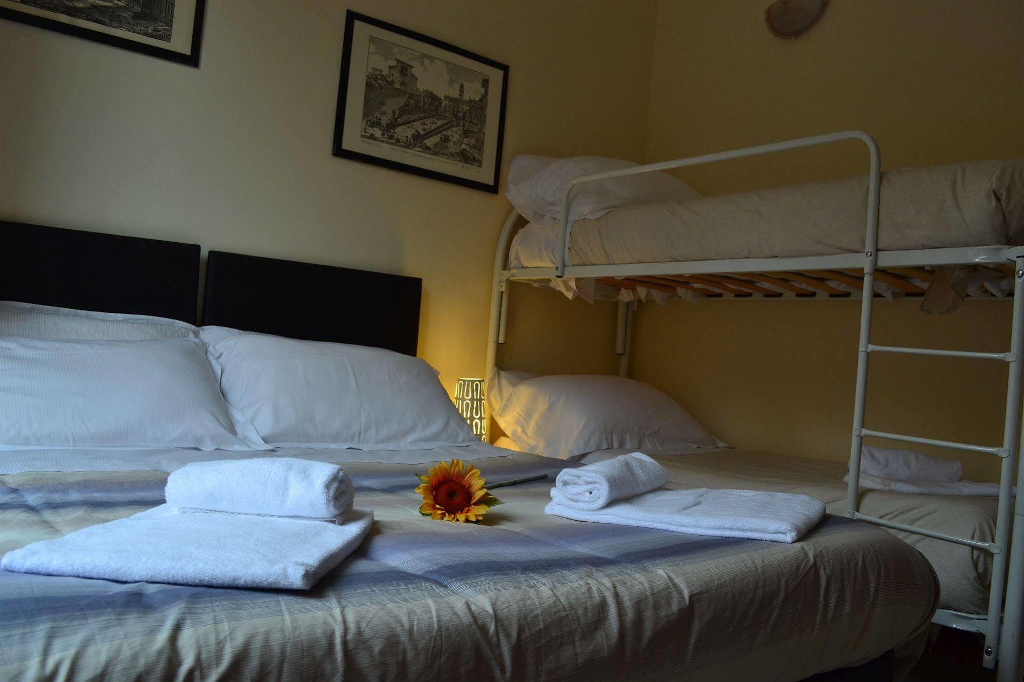 Enjoy Roma Bed & Breakfast Екстериор снимка